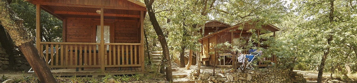CHALET DANS LES PYRENEES ORIENTALES - CAMPING LES ALBERES
