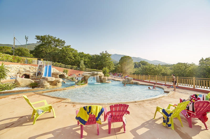 camping_les_alberes__piscine_alamoureux05__032008100_1410_24072015