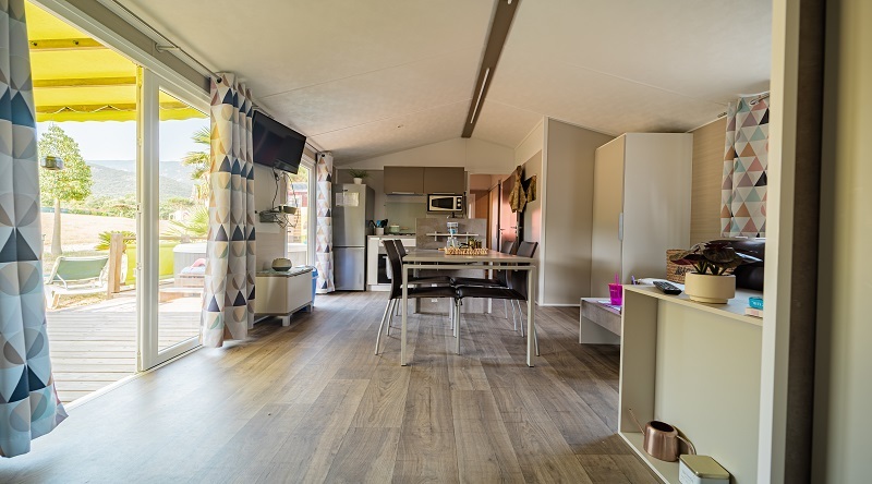 Mobil home 3 chambres jacuzzi privatif Camping Pyrénées-Orientales