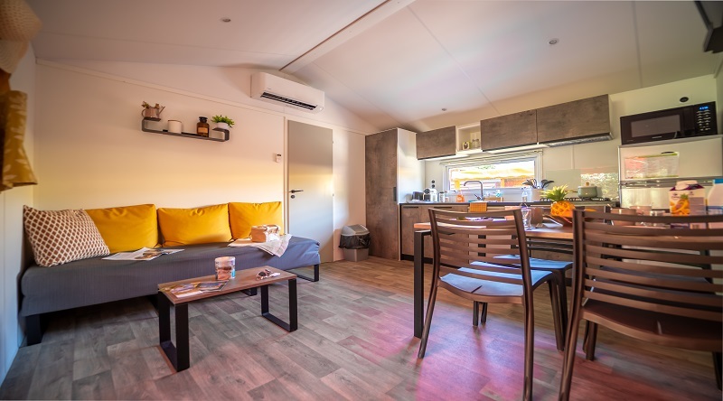 Mobil home premium jacuzzi 4 personnes Camping Pyrénées-Orientales