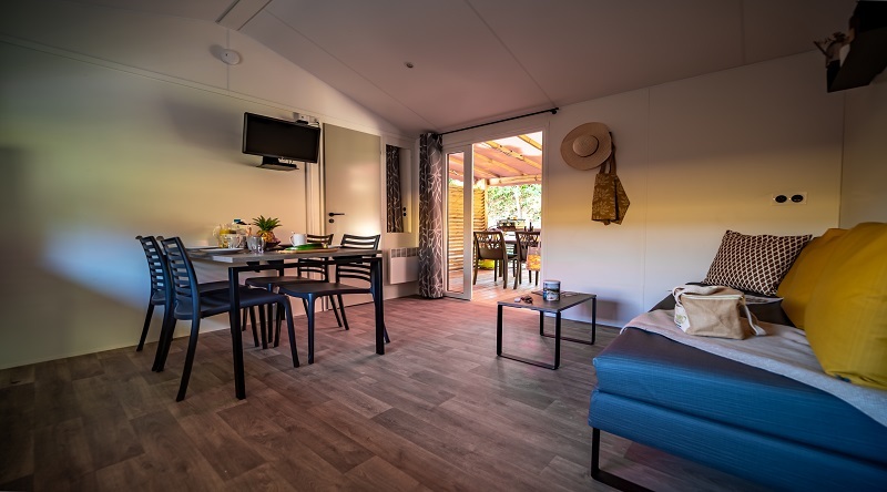 Mobil home premium jacuzzi 4 personnes Camping Pyrénées-Orientales