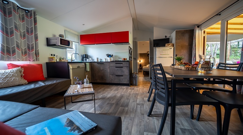 Mobil home quattro Premium Jacuzzi 8 personnes Camping Pyrénées-Orientales