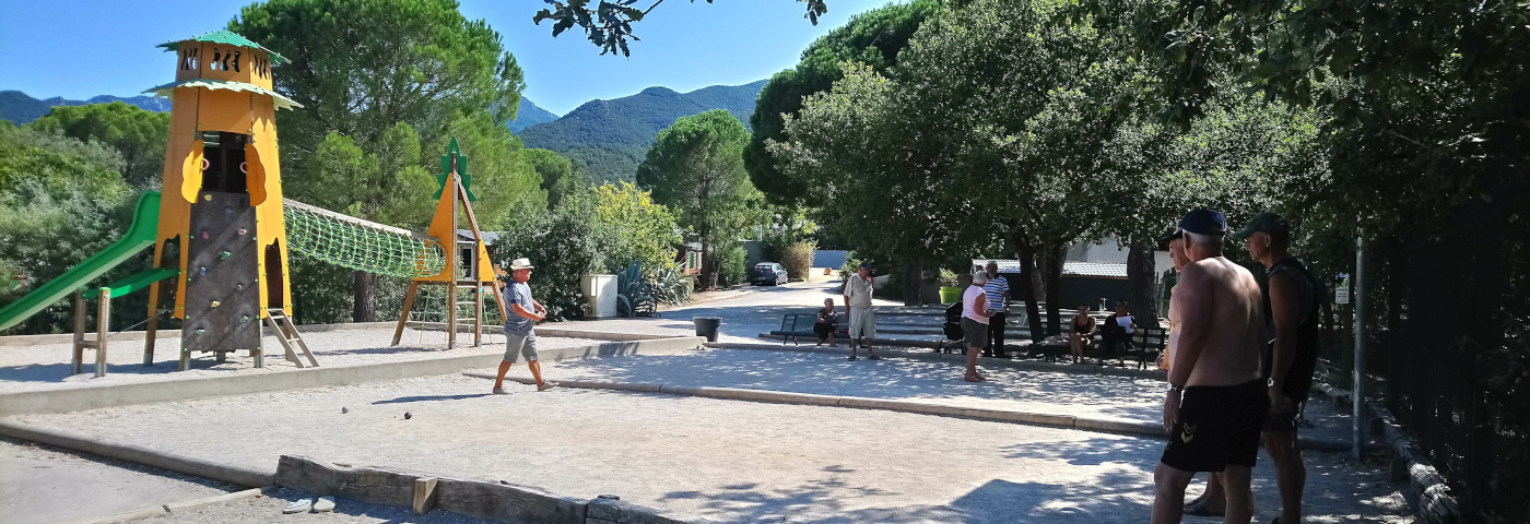 aire de jeux camping pyrénées orientales